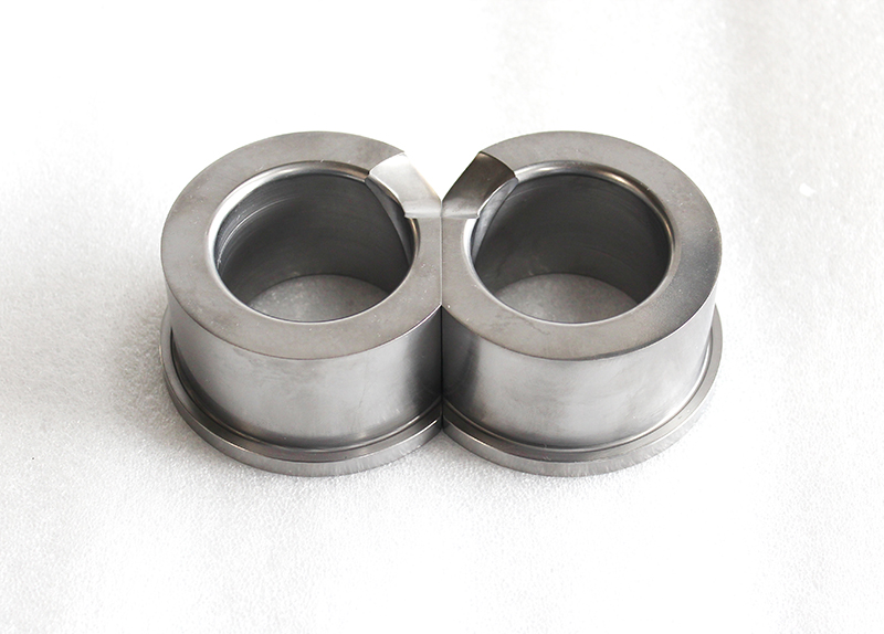 国外某品牌熔体泵进瑞成“医院”维修